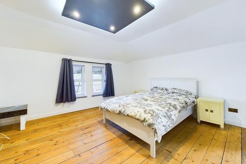 30 Stroud Road, Gloucester, GL1 5AQ