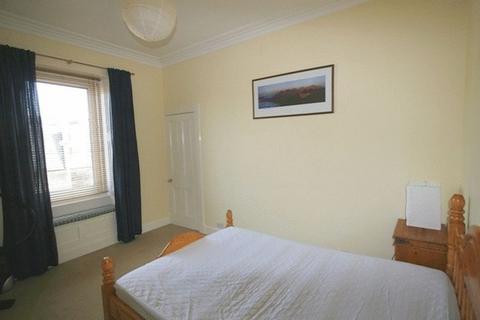 2 bedroom flat to rent, Elmwood Terrace, Edinburgh