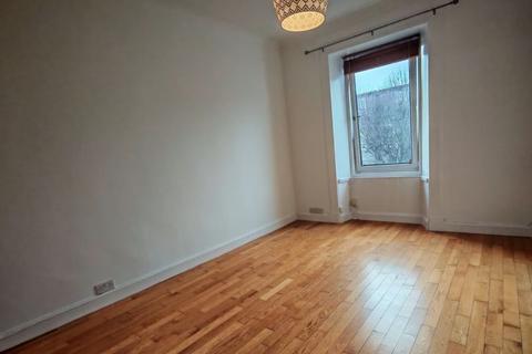 2 bedroom flat to rent, Elmwood Terrace, Edinburgh