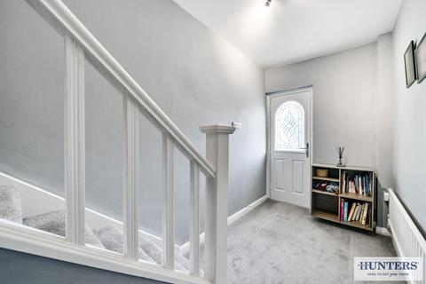 4 bedroom semi-detached house for sale, Raeburn Road, Sidcup