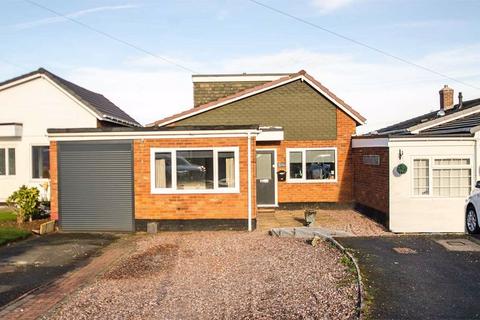 3 bedroom detached bungalow for sale, Filton Avenue, Burntwood WS7