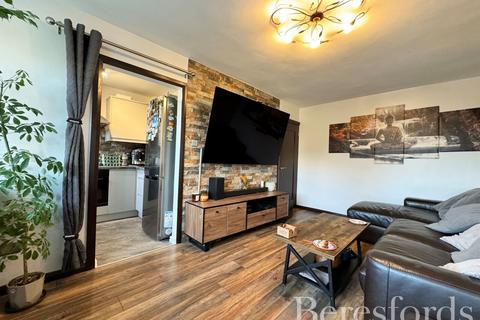 Flat 12, Scott House Benjamin Close, Hornchurch, RM11 1DA