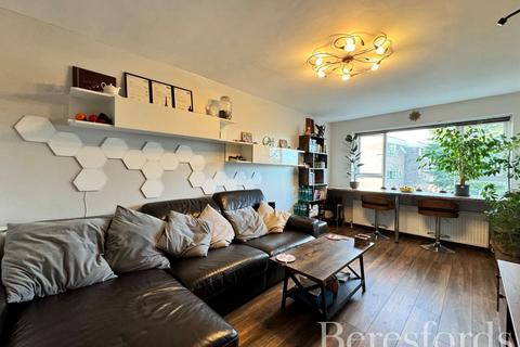 Flat 12, Scott House Benjamin Close, Hornchurch, RM11 1DA