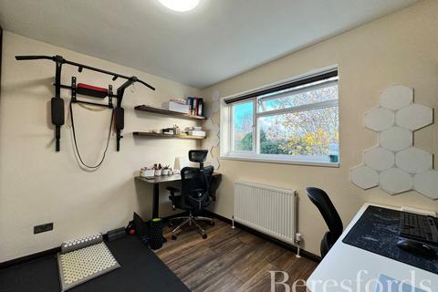 Flat 12, Scott House Benjamin Close, Hornchurch, RM11 1DA