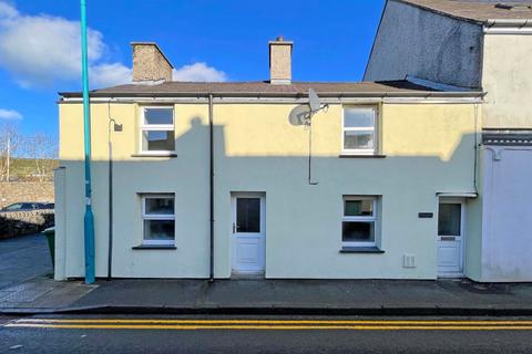 2 bedroom terraced house for sale, High Street, Deiniolen, Caernarfon, Gwynedd, LL55