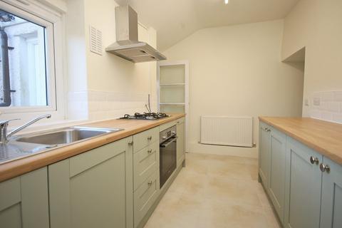 2 bedroom terraced house for sale, High Street, Deiniolen, Caernarfon, Gwynedd, LL55