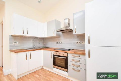 3 bedroom apartment to rent, Windsor Road, London N3