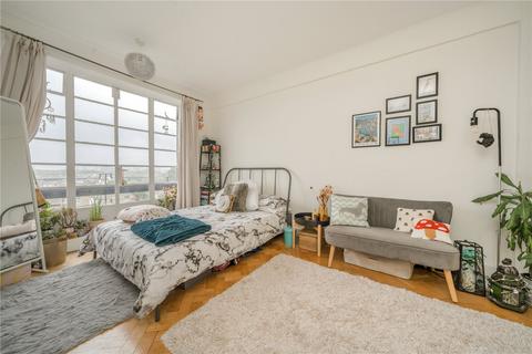 Studio for sale, London W6