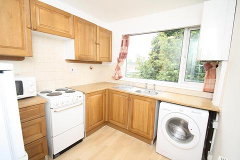 1 bedroom flat to rent, Whinbrook Court, Leeds, West Yorkshire, UK, LS17