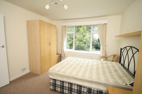 1 bedroom flat to rent, Whinbrook Court, Leeds, West Yorkshire, UK, LS17