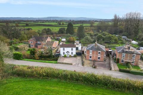 3 bedroom cottage for sale, Moor Street, Gloucester GL2