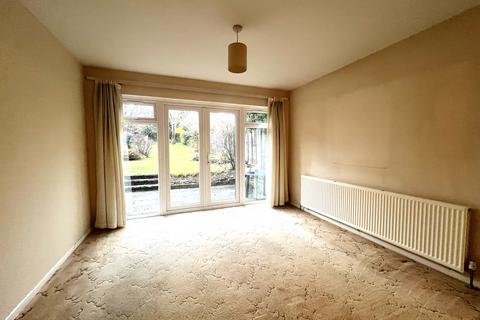 3 bedroom detached house to rent, Hillside Road, Aldershot GU11