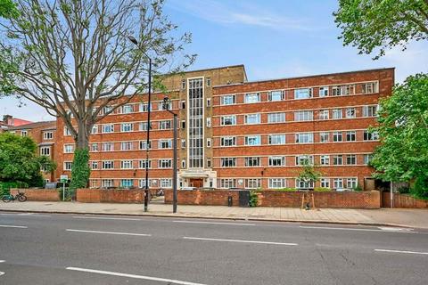 1 bedroom flat for sale, Upper Richmond Road, London SW15