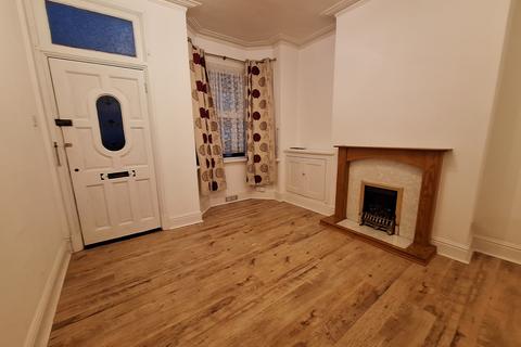 2 bedroom terraced house to rent, Wigston LE18