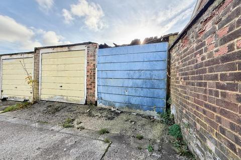 undefined, Abroath Road & Galston Road, Luton, Bedfordshire, LU3 3JZ
