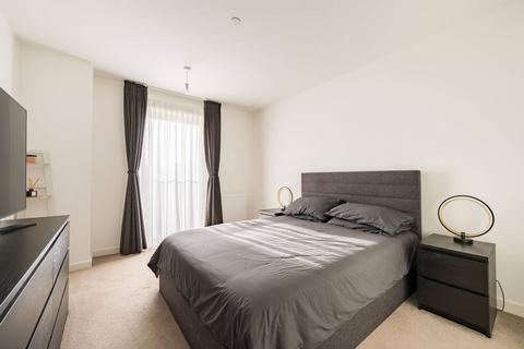 2 bedroom flat to rent, Cornwell House, East Ham, London, E6