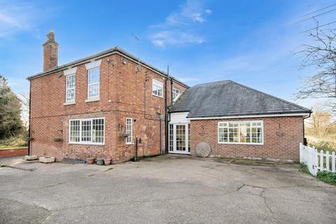 5 bedroom country house for sale, Dunham Road, Retford