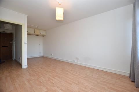 Studio to rent, South Norwood Hill, London, SE25