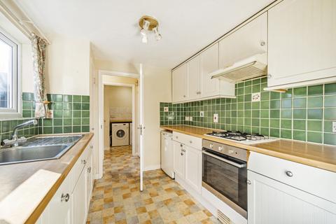 2 bedroom semi-detached house for sale, Reading Road, Eversley, Hook