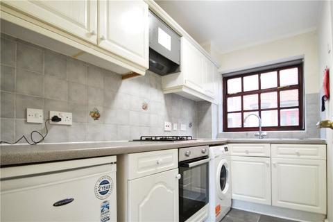 3 bedroom terraced house for sale, The Moorings, Buckingham MK18