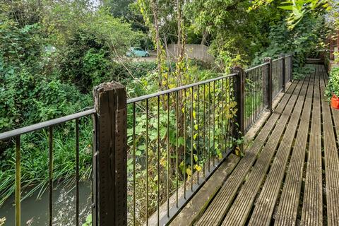 3 bedroom terraced house for sale, The Moorings, Buckingham MK18