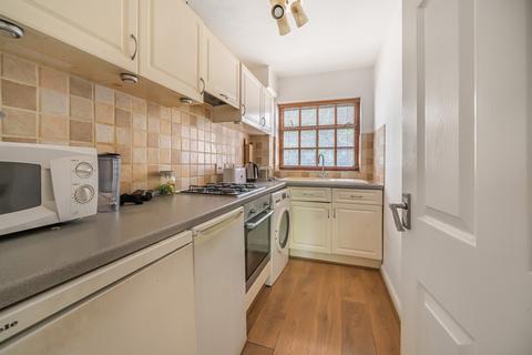 3 bedroom terraced house for sale, The Moorings, Buckingham MK18