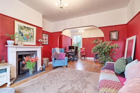 3 bedroom terraced house for sale, Victoria Road, Brentwood, Essex