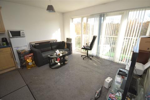 2 bedroom apartment for sale, Foxglove Way, Luton, Bedfordshire, LU3