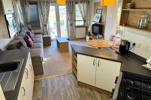 2 bedroom static caravan for sale, Poplar Avenue, Preston