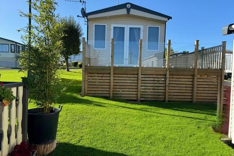 2 bedroom static caravan for sale, Poplar Avenue, Preston