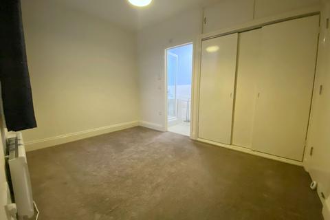 1 bedroom flat to rent, Morgan Avenue, Torquay