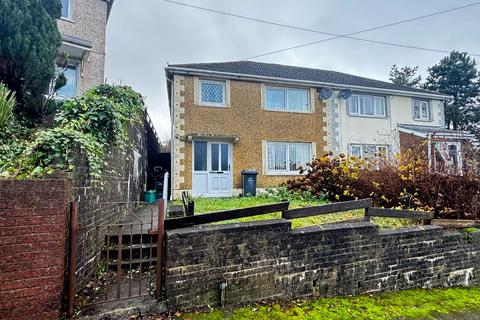 3 bedroom semi-detached house for sale, Gainsborough Road, Cefn Golau, Tredegar