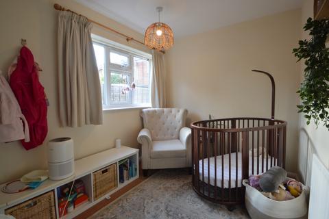 2 bedroom maisonette to rent, Claremont Gardens, Surbiton