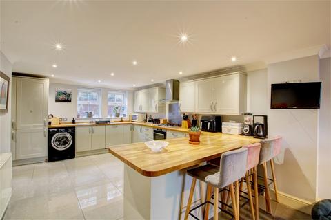 3 bedroom terraced house for sale, Broadoak Mews, Low Westwood, Newcastle upon Tyne, NE17