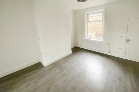 3 bedroom house to rent, St. Matthew Street, Lancashire BB11