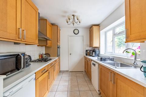 34 Ribbledale, London Colney, St Albans, AL2 1TD