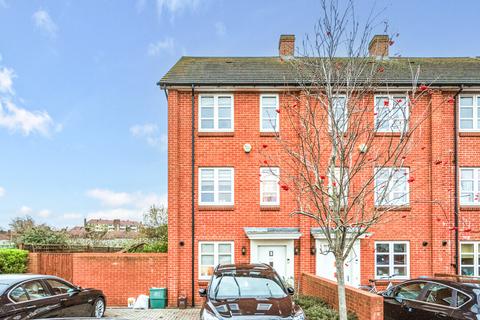 4 bedroom end of terrace house for sale, Brickfield Road, Mitcham CR4