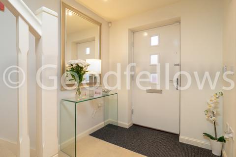 4 bedroom end of terrace house for sale, Brickfield Road, Mitcham CR4