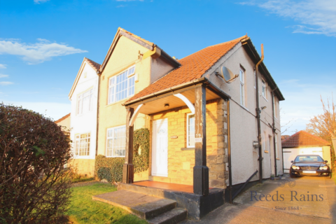 3 bedroom semi-detached house to rent, Ring Road, Leeds LS14