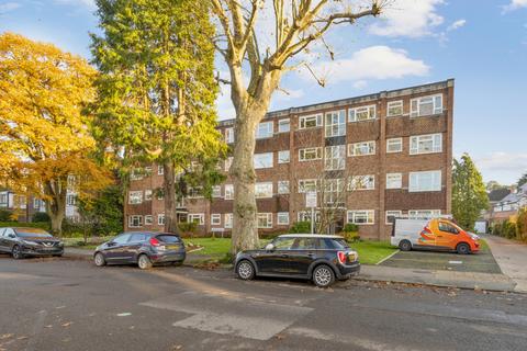 2 bedroom apartment to rent, Woodville Gardens, Surbiton KT6