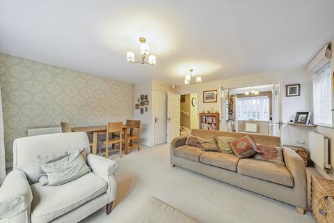 3 bedroom end of terrace house for sale, Roding Drive, Dunmow CM6