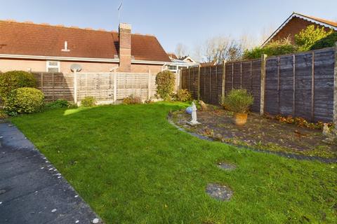 2 bedroom bungalow for sale, Heron Gardens, Bristol BS20