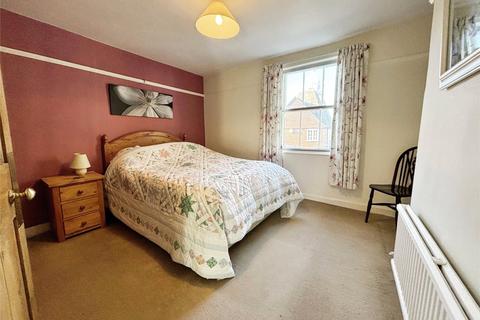 3 bedroom end of terrace house for sale, Oaten Hill, Kent CT1