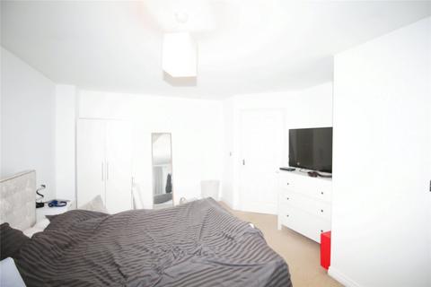 4 bedroom end of terrace house for sale, Sunlight Gardens, Hampshire PO15