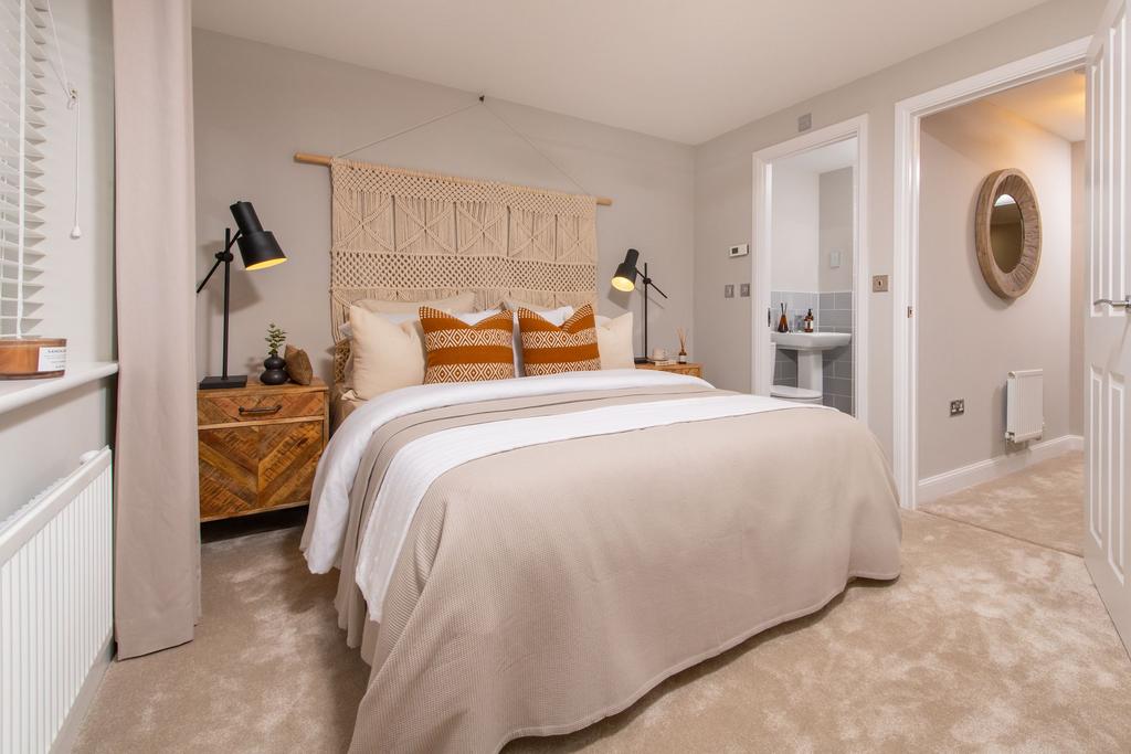 Kingsville 4 bed home main bedroom with en suite