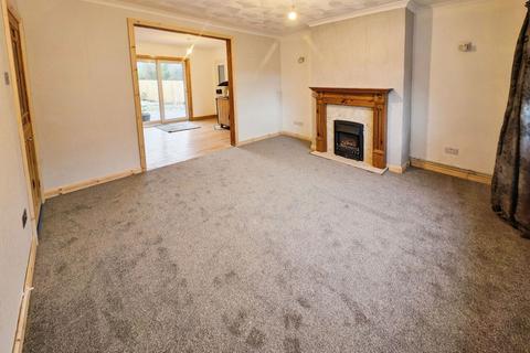 3 bedroom detached house for sale, St. Annes Drive, Llantwit Fardre, Pontypridd, CF38 2PB