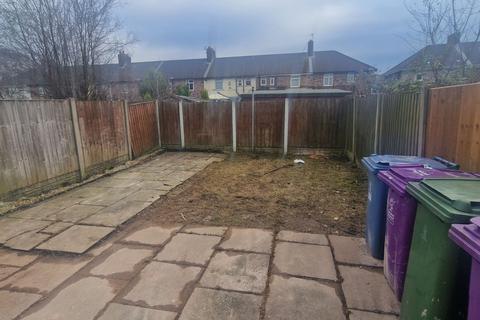 3 bedroom terraced house to rent, Churchdown Close, Liverpool