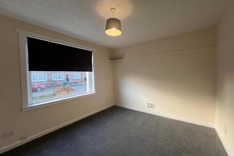 2 bedroom flat to rent, Earnock Avenue, Motherwell