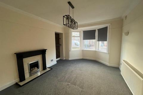 2 bedroom flat to rent, Earnock Avenue, Motherwell