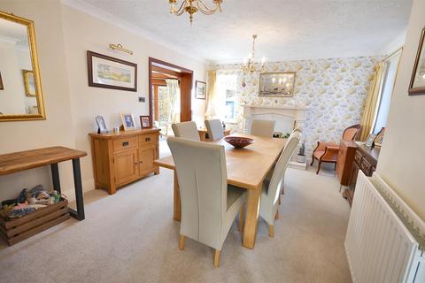 3 bedroom detached house for sale, Beechfield Road, Trentham